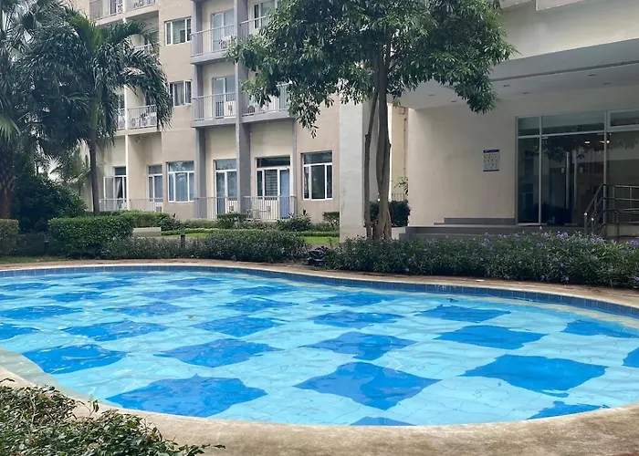 Cozy Escape With Golden Hour View Appartement Manilla